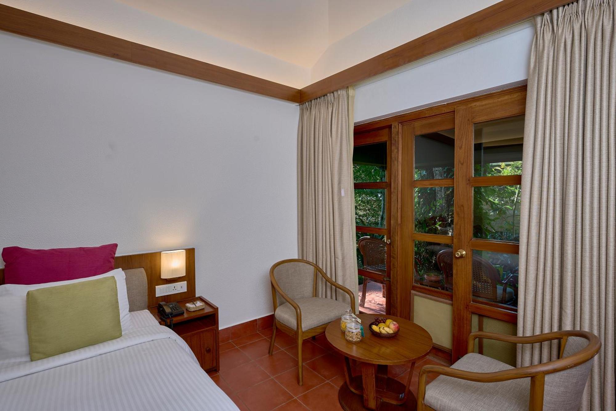 Cardamom County By Xandari Hotel Thekkady Bagian luar foto